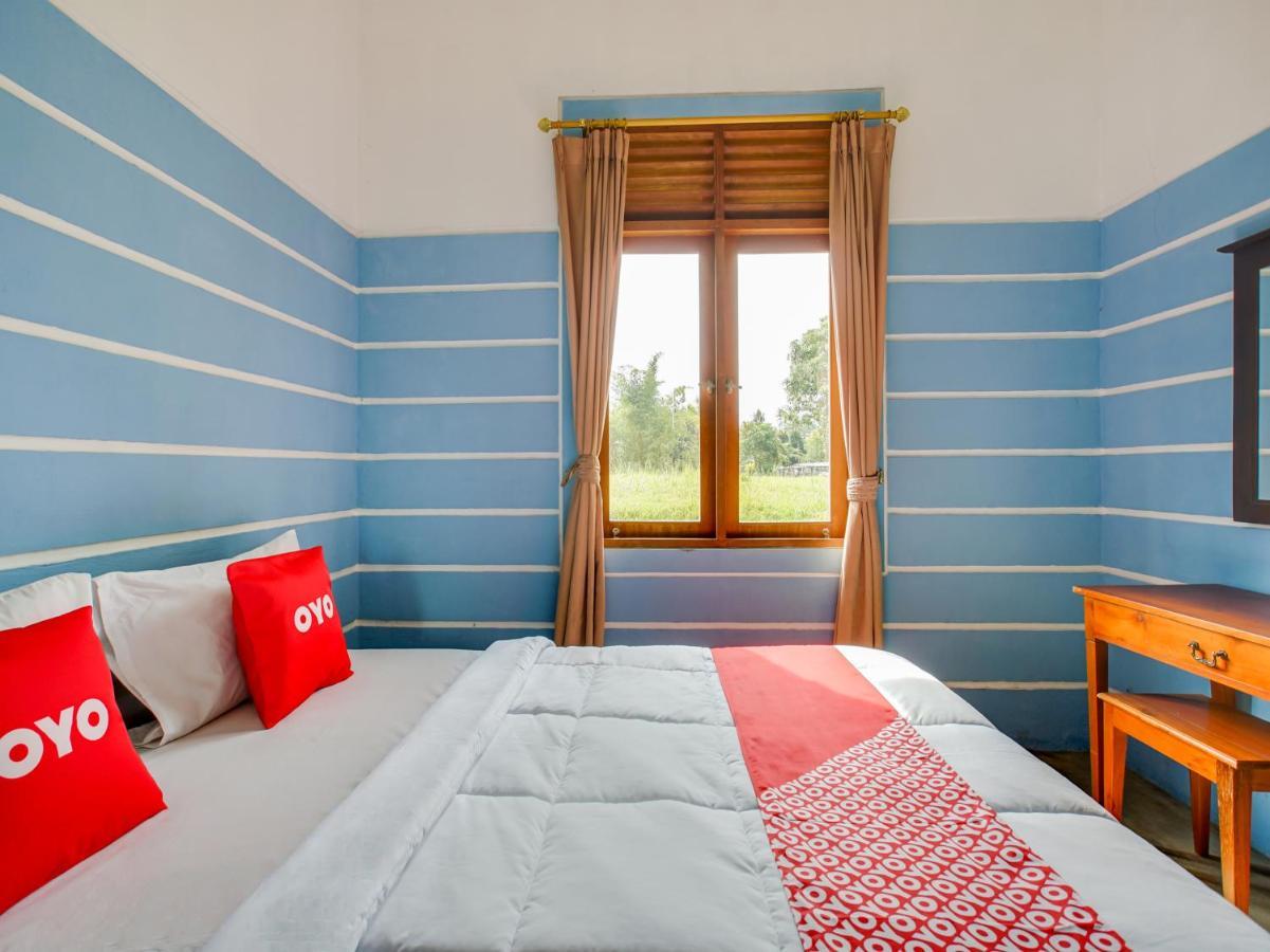 Oyo 3896 Villa Pesona Wisata Puncak Cianjur Buitenkant foto
