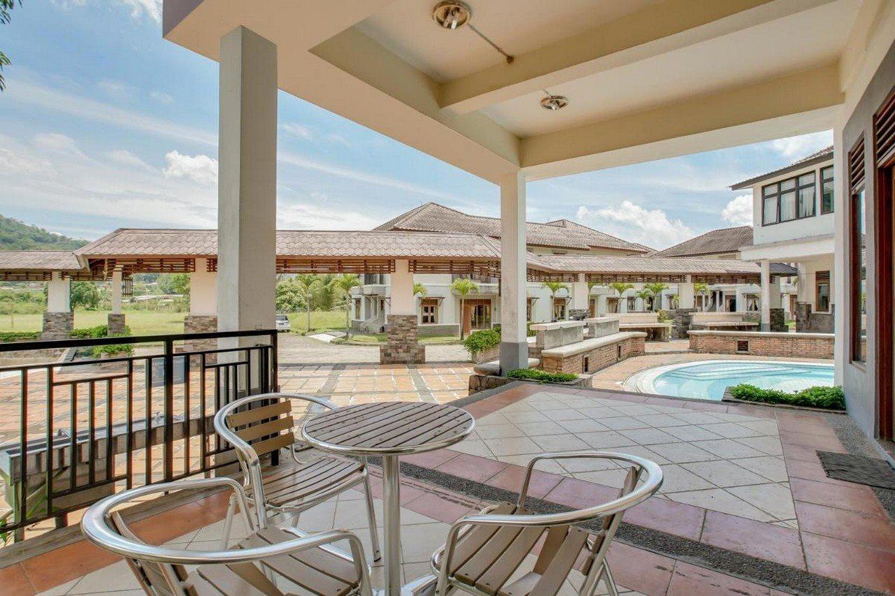 Oyo 3896 Villa Pesona Wisata Puncak Cianjur Buitenkant foto