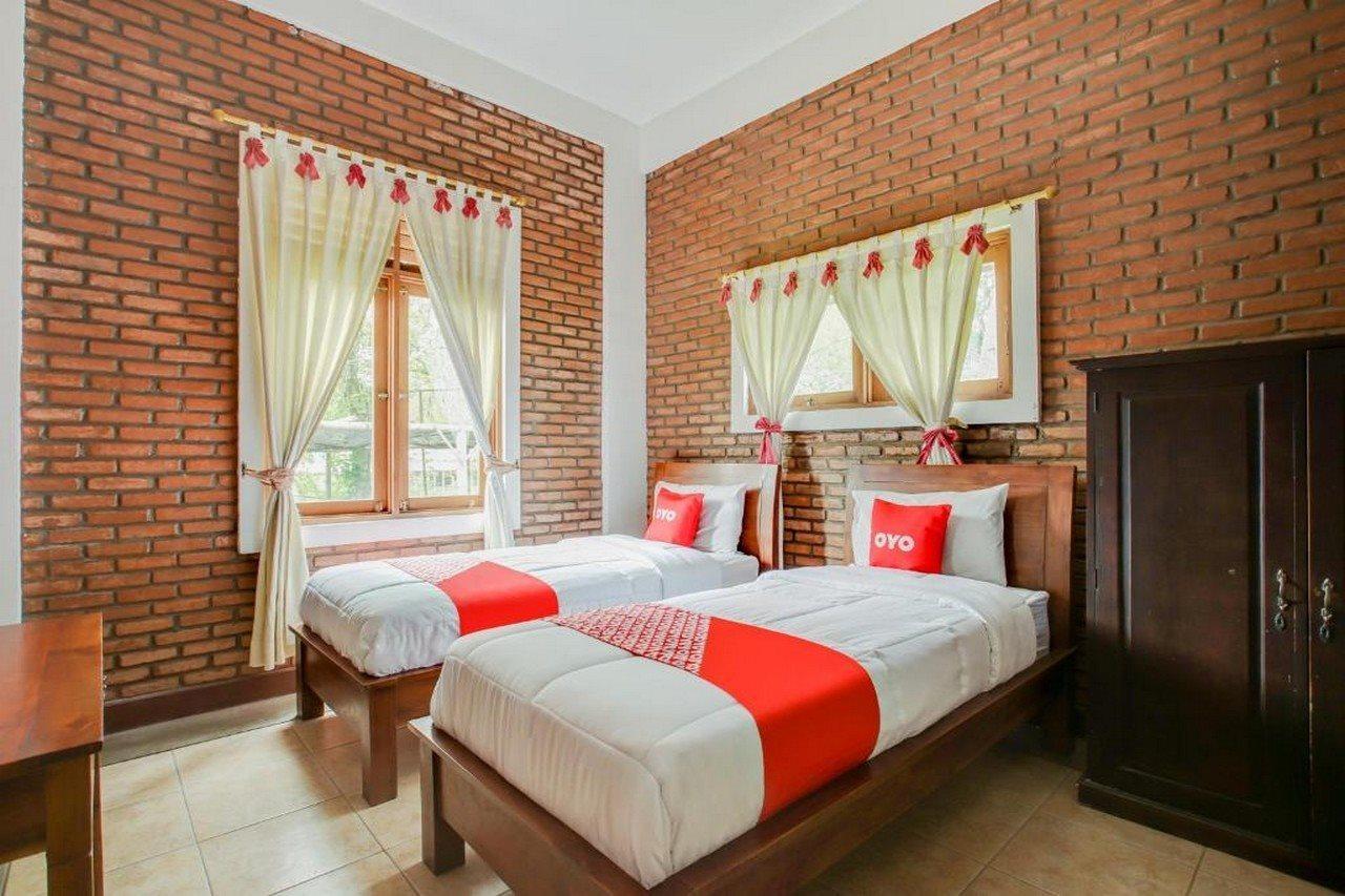Oyo 3896 Villa Pesona Wisata Puncak Cianjur Buitenkant foto