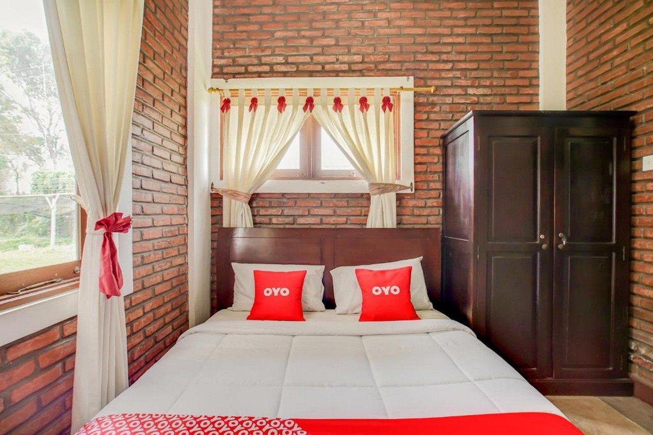 Oyo 3896 Villa Pesona Wisata Puncak Cianjur Buitenkant foto